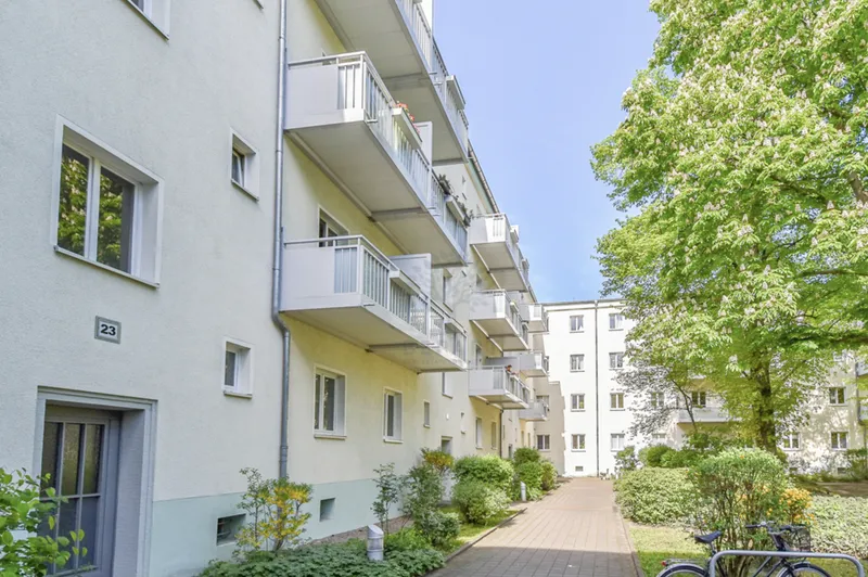 PARKÄHNLICHES WOHNEN IN PRENZLAUER BERG | GRÜNE OASE | 2 ZIMMER — photo 1